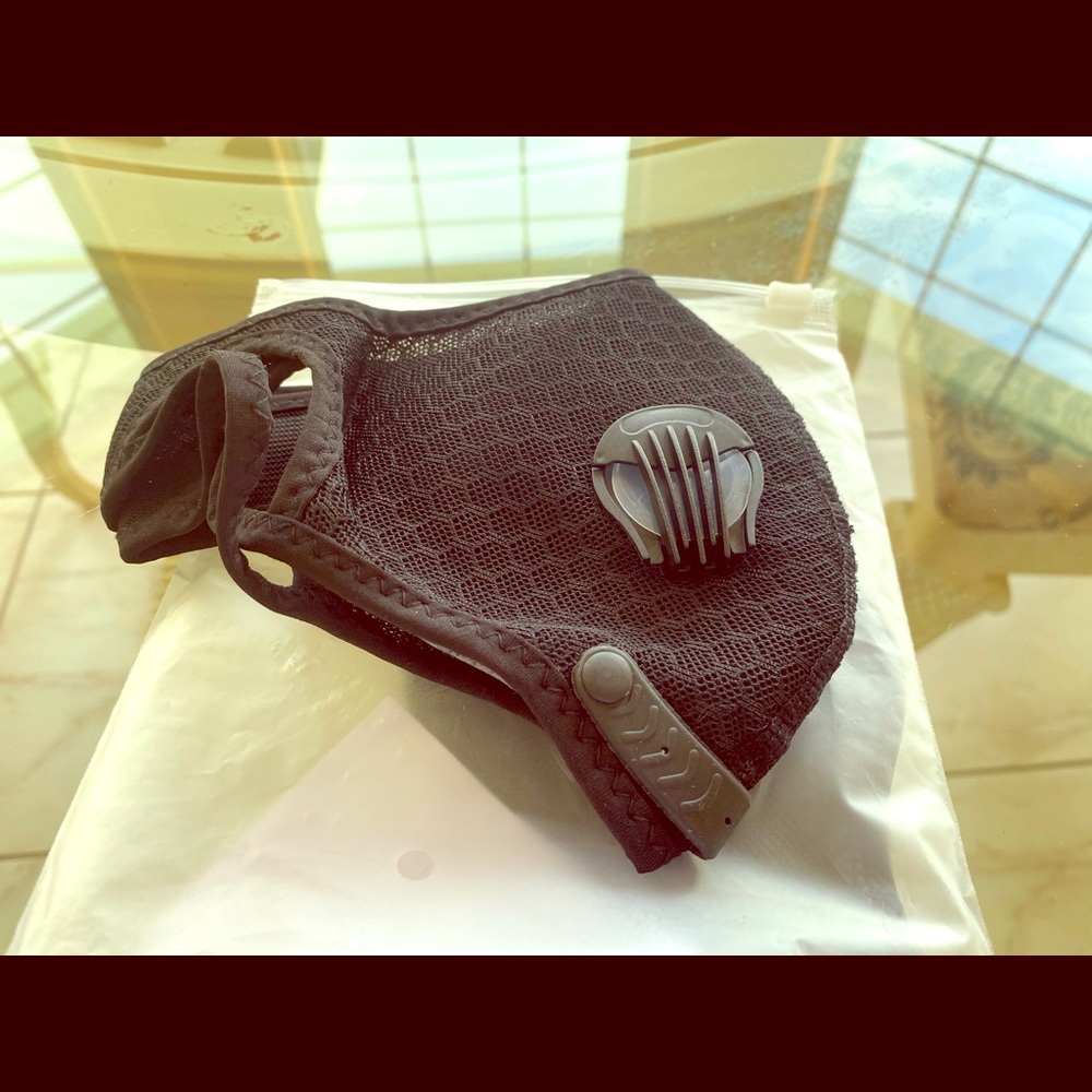 Air Purifying Mask with filter